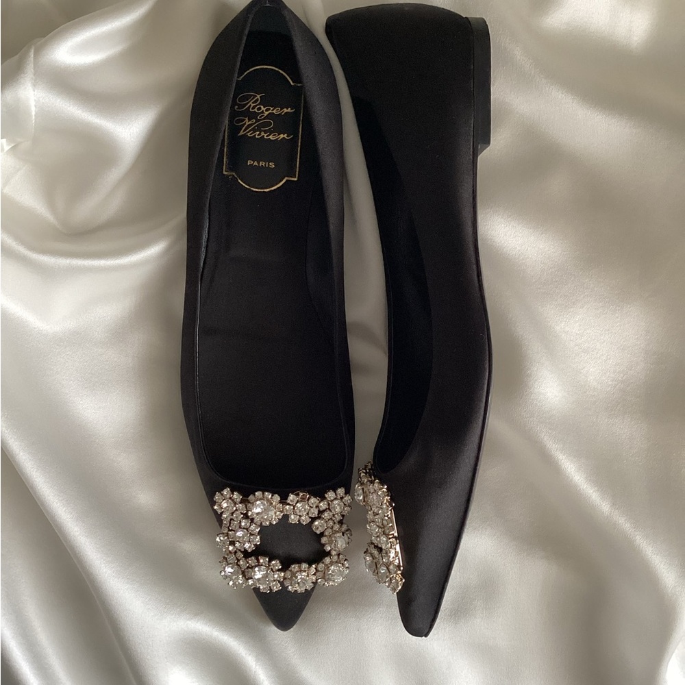 Roger Vivier Efflorescence Flats in Black Satin, Size 7.5-8